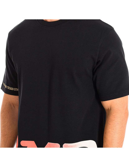 imagem de T-Shirt Homem Preto2