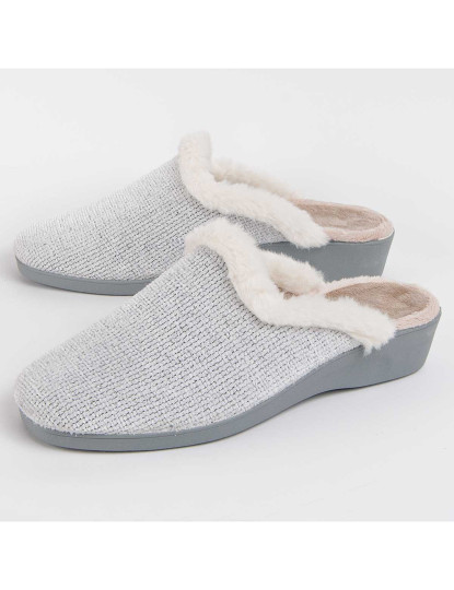 imagem de Slippers Senhora Cinza1