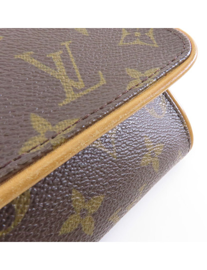 imagem de Pochette Twin PM Monogram7