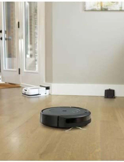 imagem de Robot Aspirador iRobot Roomba I5 15840 Preto com Conexão Wifi Grau A21