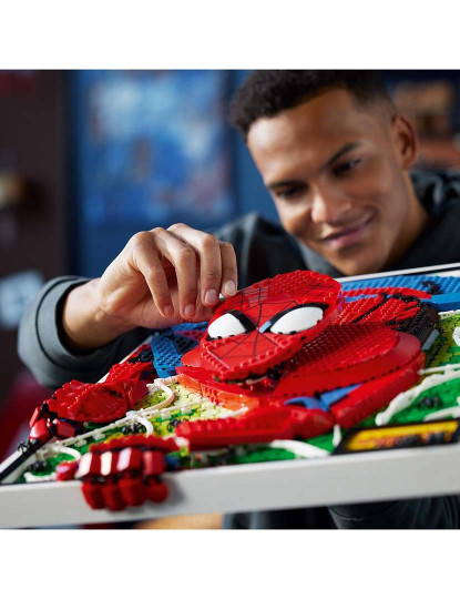 imagem de LEGO ART O FANTÁSTICO SPIDER-MAN 312099