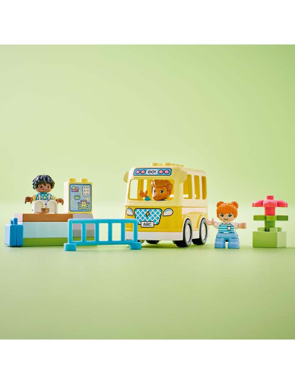 imagem de LEGO DUPLO O PASSEIO DE AUTOCARRO 109888