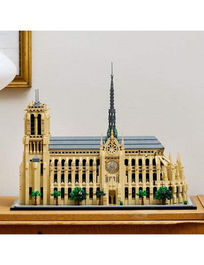 imagem de LEGO ARCHITECTURE NOTRE DAME DE PARIS 2106113