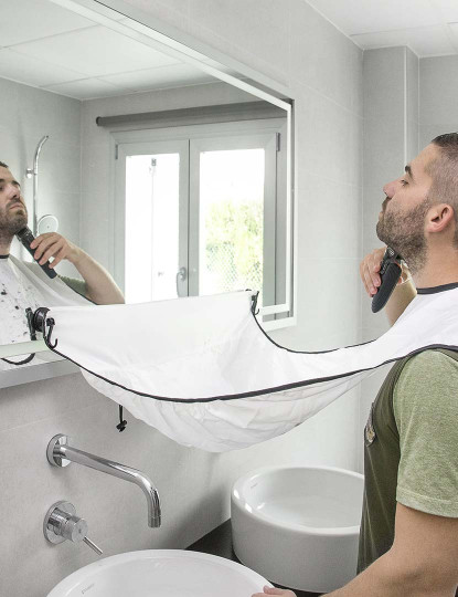 imagem de Babete para Barba com Ventosas Bibdy InnovaGoods1