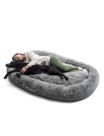 imagem de Cama para Cães para Humanos InnovaGoods Cama Cinzenta para Cães para Humanos | Cama para Cão Humano XXL InnovaGoods Cinzento2