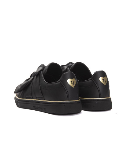 tenis pretos senhora