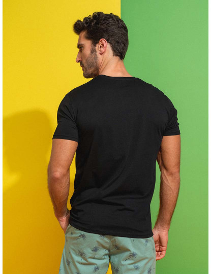 imagem de T-Shirt Básica Com Bordado Homem Preto3