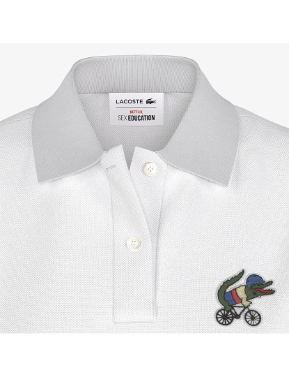 imagem de Polo De Mulher Lacoste X Netflix Sex Education Branco2