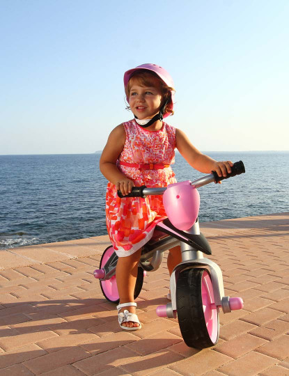 imagem de BALANCE BIKE JUMPER ROSA CON CASCO8