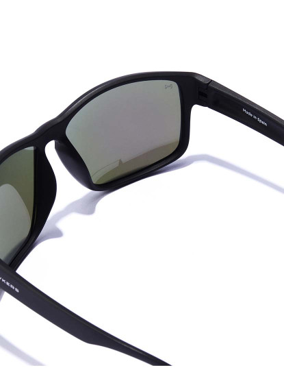 imagem de Faster Raw - Polarized Black Emerald2