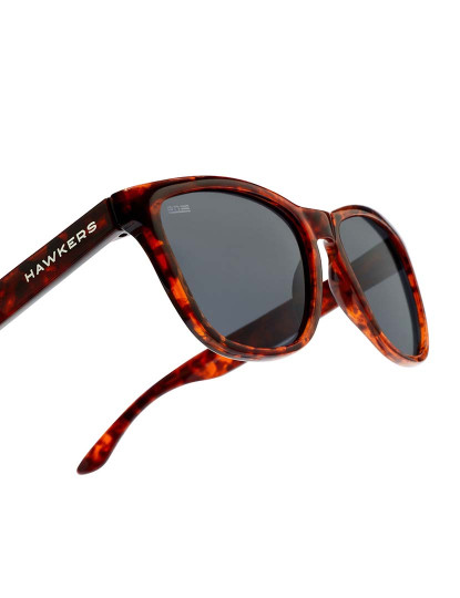 imagem de One - Polarized Carey Dark5