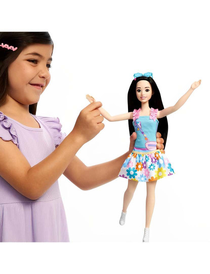 imagem de Barbie Com Acessorios E Gato Hll229