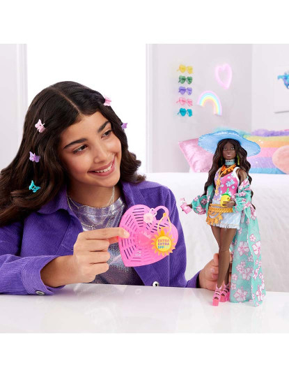 imagem de Barbie Extra Fly Look De Praia Hpb145