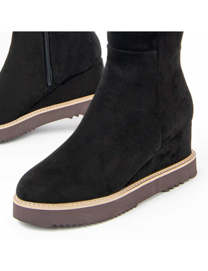 imagem de Botins com Salto Senhora Preto7