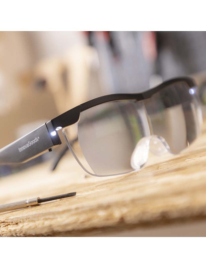 imagem de Óculos de Aumento com LED Glassoint3