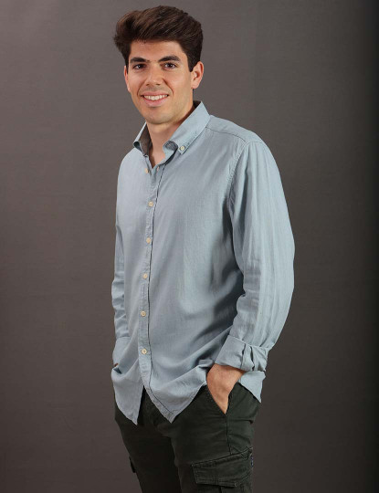 imagem de Camisa Linho Lisa Com Botão No Colarinho2