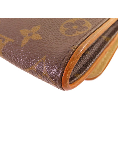 imagem de Pochette Twin PM Monogram9