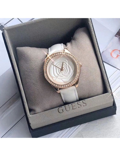 imagem de Relógio Guess Senhora Dourado2