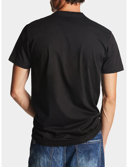 imagem de T-Shirt de Homem Preto e Branco4