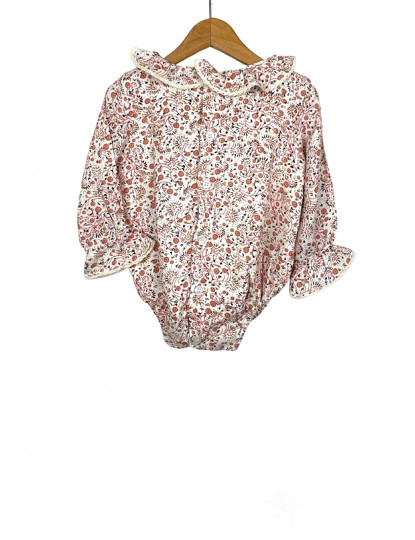 imagem de Macacão Camiseiro Bebé Flores2
