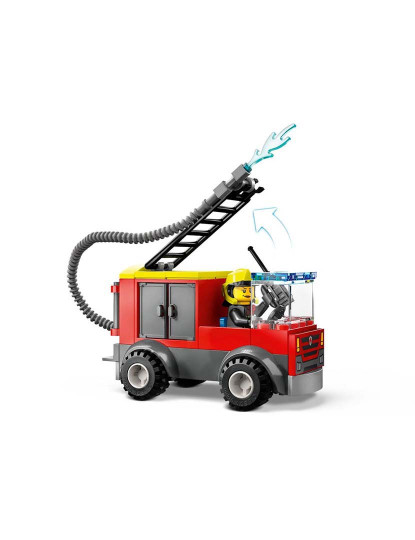 imagem de Lego City Quartel E Camião Dos Bombeiros 603755