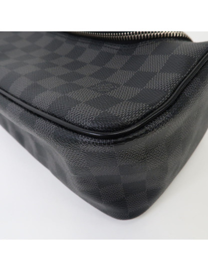 imagem de Damier Graphite Toiletry Pouch6