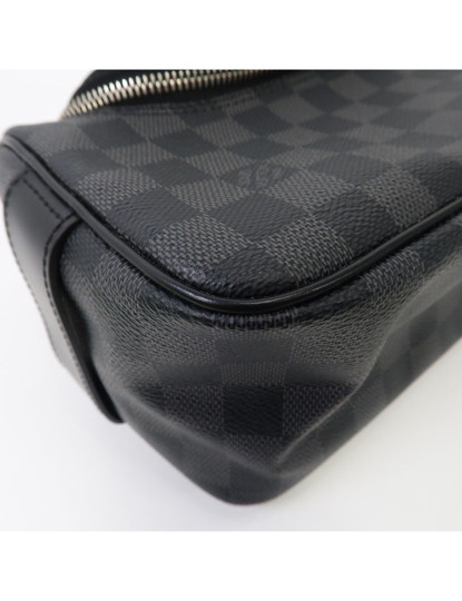 imagem de Damier Graphite Toiletry Pouch5